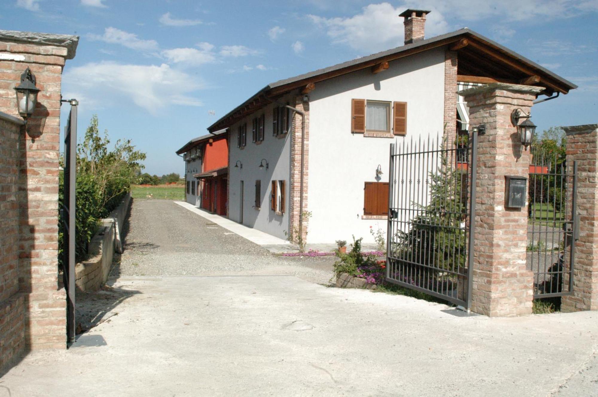 Agriturismo La Sforzata Колленьо Экстерьер фото